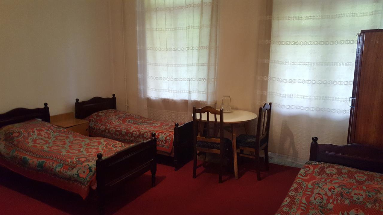 Firuza Hostel Borjomi Luaran gambar